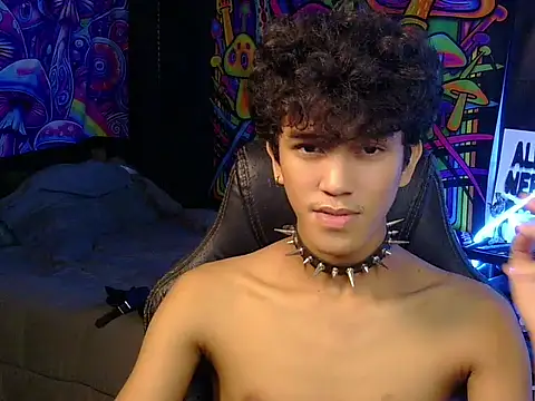 Snapshot of kenbigcockxx chatting on July 7, 2026, 11:41 pm kenbigcockxx online show from July 7, 2026, 11:41 pm