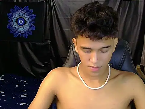 Snapshot of kenbigcockxx chatting on February 16, 2026, 12:04 pm kenbigcockxx online show from February 16, 2026, 12:04 pm