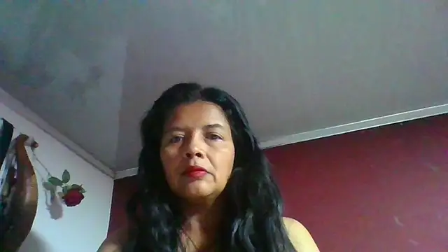 DianaOchoa  online show from May 3, 2026, 5:12 am