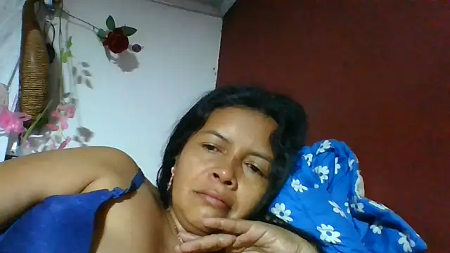 DianaOchoa  online show from July 3, 2026, 9:49 am
