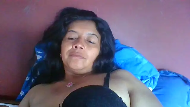 DianaOchoa  online show from June 27, 2026, 12:22 pm