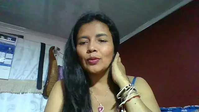DianaOchoa  online show from April 24, 2026, 3:19 am