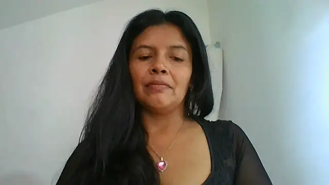 DianaOchoa  online show from July 5, 2026, 4:36 pm