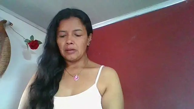DianaOchoa  online show from April 7, 2026, 12:07 pm