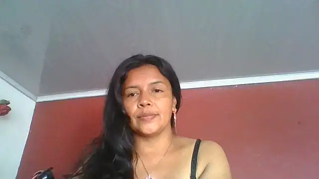 DianaOchoa  online show from July 10, 2026, 8:42 pm