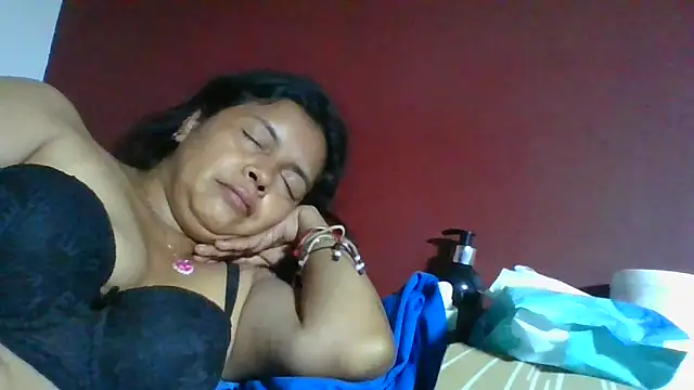 DianaOchoa  online show from April 29, 2026, 8:29 am