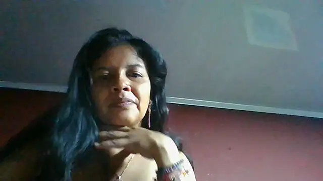 DianaOchoa  online show from July 5, 2026, 3:55 am