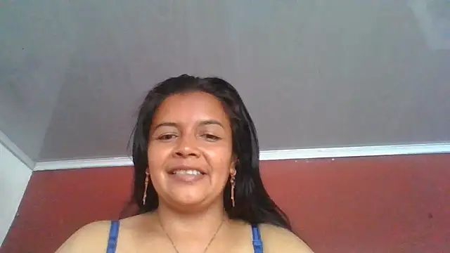 DianaOchoa  online show from July 17, 2026, 8:39 pm