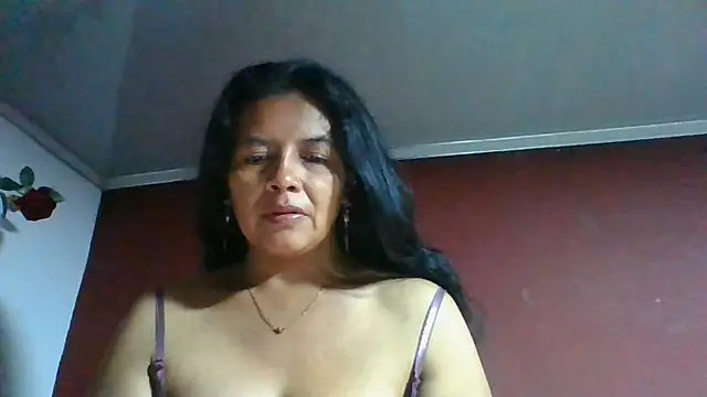 DianaOchoa  online show from June 10, 2026, 4:24 am
