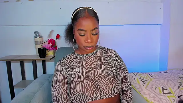 Keily-w online show from February 14, 2026, 4:23 am