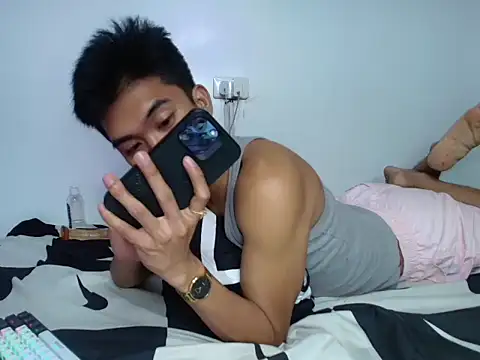 Snapshot of Ur_pinoyhotbrix chatting on December 13, 2025, 10:38 pm Ur pinoyhotbrix online show from December 13, 2025, 10:38 pm