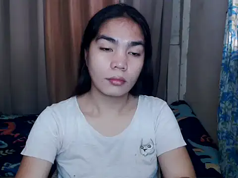 Snapshot of Simple_Martina chatting on November 4, 2025, 1:31 am Simple Martina online show from November 4, 2025, 1:31 am