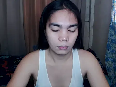 Snapshot of Simple_Martina chatting on November 12, 2025, 1:21 am Simple Martina online show from November 12, 2025, 1:21 am