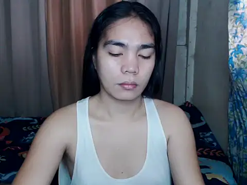 Snapshot of Simple_Martina chatting on November 14, 2025, 1:42 am Simple Martina online show from November 14, 2025, 1:42 am