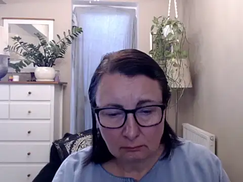 Snapshot of MaryHoney5 chatting on September 13, 2025, 12:16 pm MaryHoney5 online show from September 13, 2025, 12:16 pm