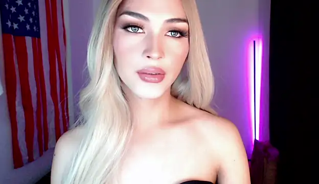 Alicegreenexx online show from October 7, 2025, 7:26 pm