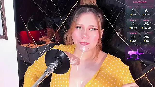 abby blond  online show from September 12, 2025, 12:38 pm