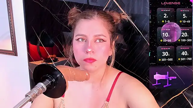 abby blond  online show from November 21, 2025, 12:37 pm