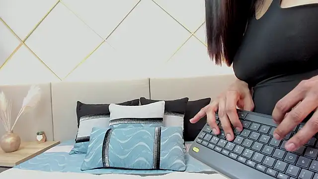 Snapshot of ValeSantoDomingo chatting on March 27, 2026, 1:36 am ValeSantoDomingo online show from March 27, 2026, 1:36 am