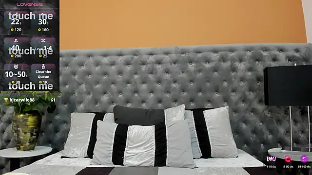 Snapshot of ValeSantoDomingo chatting on July 15, 2026, 9:55 pm ValeSantoDomingo online show from July 15, 2026, 9:55 pm