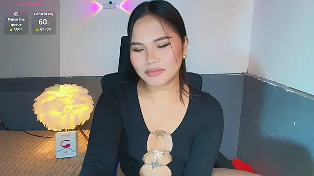 Nathalie Lustx online show from July 8, 2026, 9:26 pm