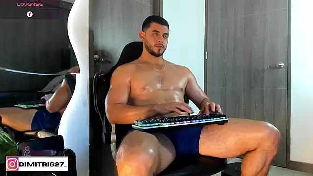 Snapshot of Dimitri_Bass chatting on August 8, 2026, 7:10 pm Dimitri Bass online show from August 8, 2026, 7:10 pm