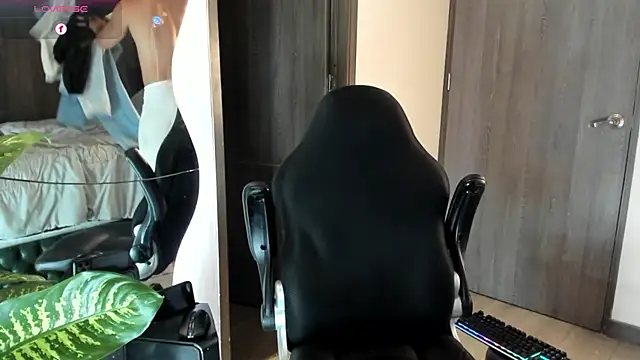 Dimitri Bass online show from April 27, 2026, 7:23 pm