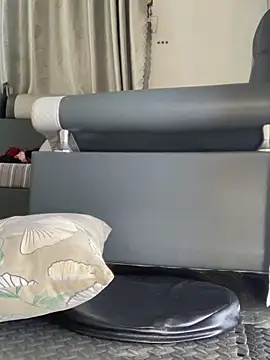 meiiijr55 online show from February 1, 2026, 1:26 am