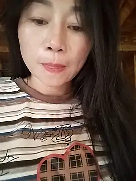 babychill09 online show from September 9, 2025, 11:47 pm