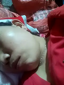 Snapshot of jienrrr chatting on February 22, 2026, 10:06 am jienrrr online show from February 22, 2026, 10:06 am