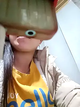 Snapshot of jienrrr chatting on March 8, 2026, 7:22 am jienrrr online show from March 8, 2026, 7:22 am