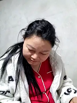 yoowwmr online show from February 1, 2026, 2:26 pm