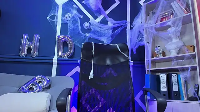 Snapshot of etham_wolf_ chatting on October 31, 2025, 1:19 pm etham wolf online show from October 31, 2025, 1:19 pm