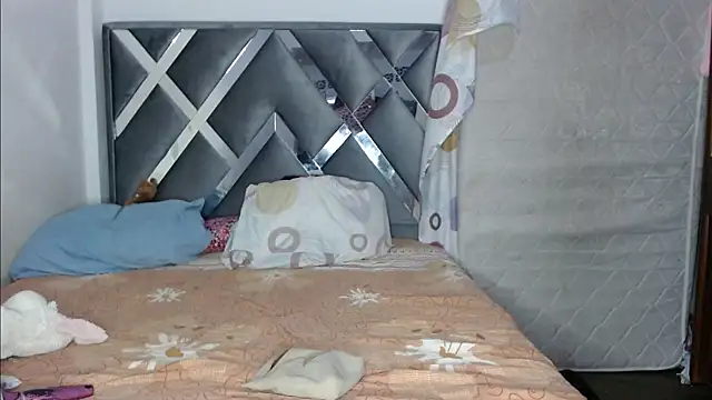 Tom Hardy11 online show from November 3, 2025, 11:08 pm