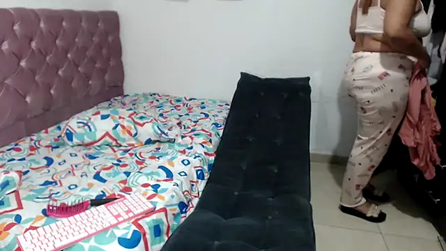 Snapshot of cristydirtyhot chatting on November 17, 2025, 1:31 am cristydirtyhot online show from November 17, 2025, 1:31 am