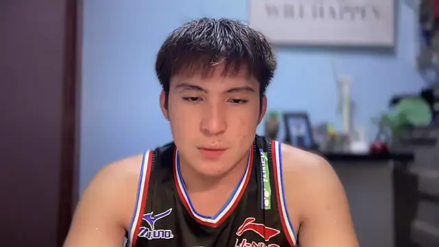 lovely jay online show from September 23, 2025, 8:38 pm