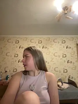 Tomyris yuki online show from February 4, 2026, 8:59 pm