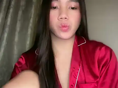 Snapshot of kat_mire chatting on July 2, 2026, 4:57 pm kat mire online show from July 2, 2026, 4:57 pm