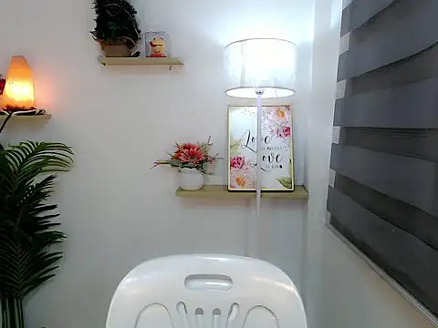 kimbratx online show from September 23, 2025, 10:28 pm