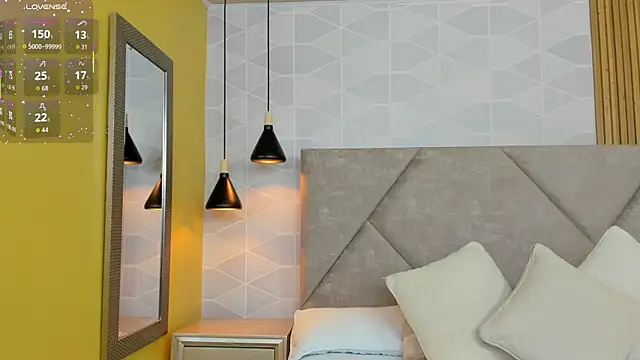 Jade Whisper online show from September 12, 2025, 1:28 am