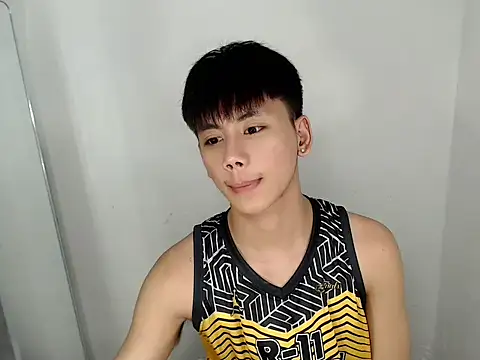 ynotyu online show from May 4, 2026, 4:21 pm
