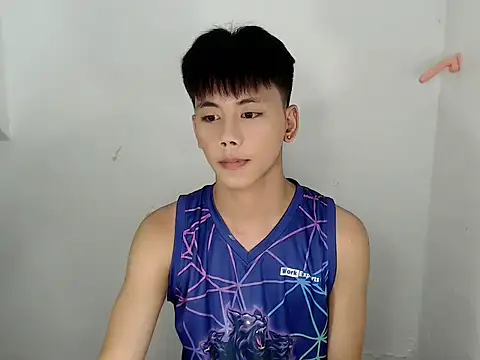 ynotyu online show from April 21, 2026, 8:15 pm
