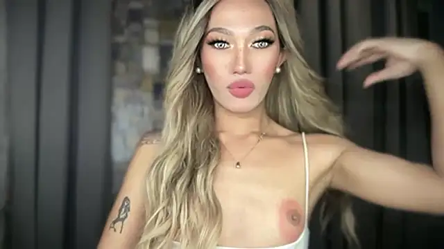 Lust-sluttymira online show from December 2, 2025, 2:41 pm