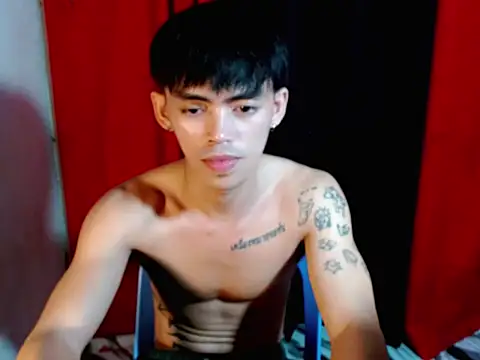 Snapshot of urhunky_boy chatting on May 11, 2026, 2:45 pm urhunky boy online show from May 11, 2026, 2:45 pm