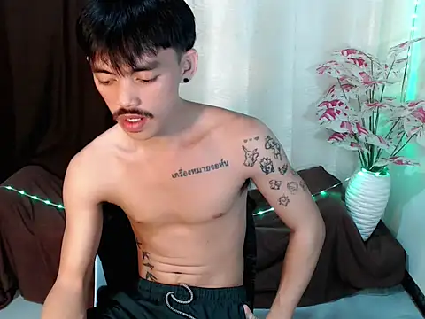 urhunky boy online show from August 4, 2026, 12:31 pm