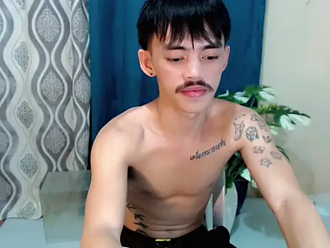 urhunky boy online show from August 1, 2026, 4:43 am
