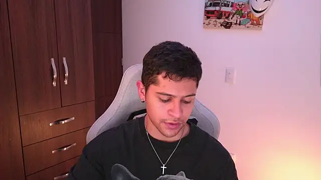 domsantiago  online show from November 11, 2025, 2:39 am