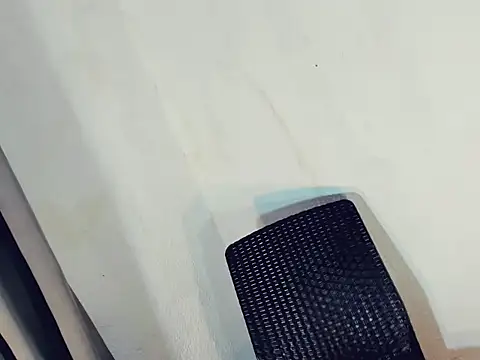 im soleen online show from March 16, 2026, 1:04 pm