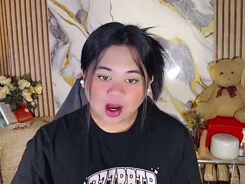 Im ur mother online show from May 6, 2026, 9:24 am