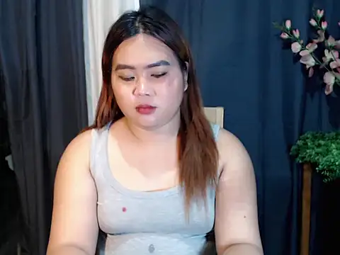 queen staceyy online show from November 30, 2025, 7:03 pm